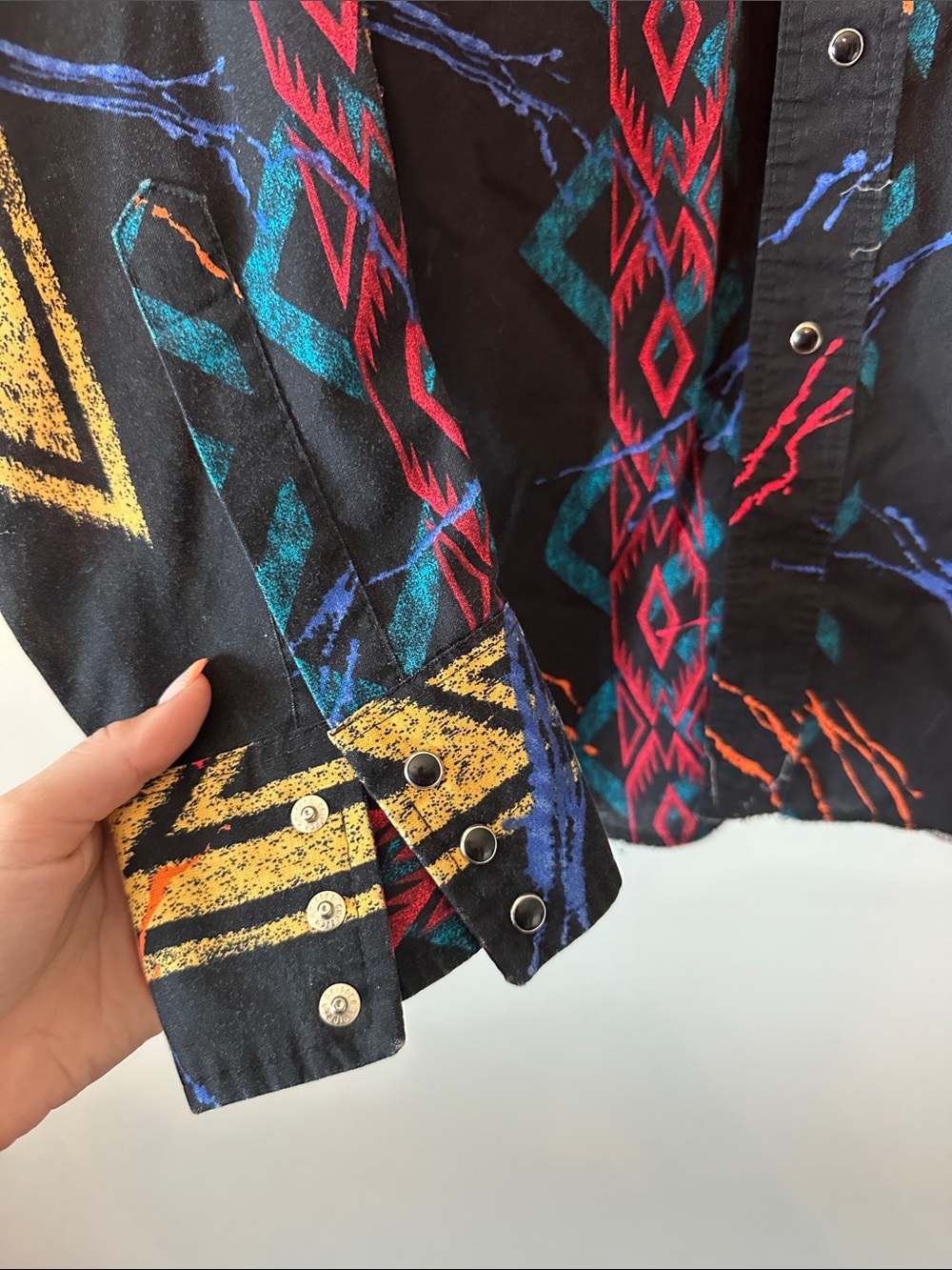 VINTAGE Wrangler Black Button-Down Western Shirt with Yellow, Red & Blue Aztec - Picture 3 of 6